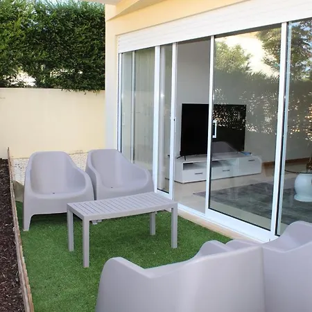 Daire The Concierge - Patroves Pool House