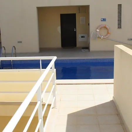 Apartamento The Concierge - Patroves Pool House
